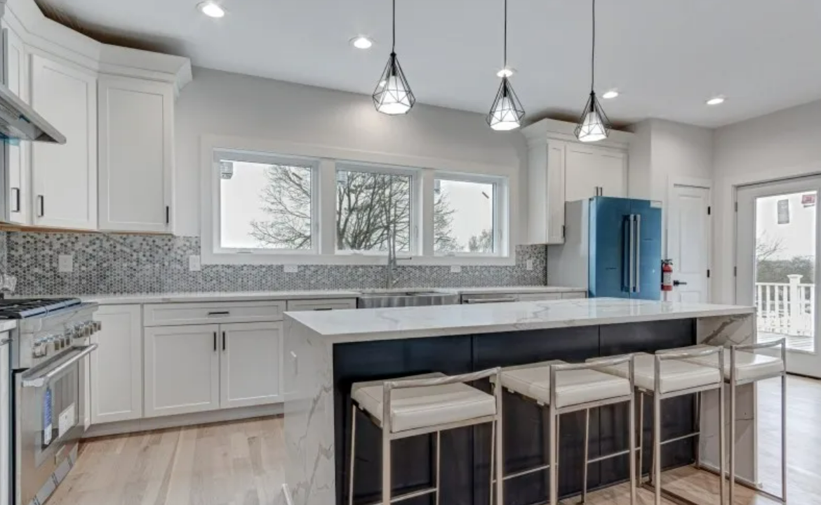 55 Hillside Ave Livingston NJ kitchen photo 3
